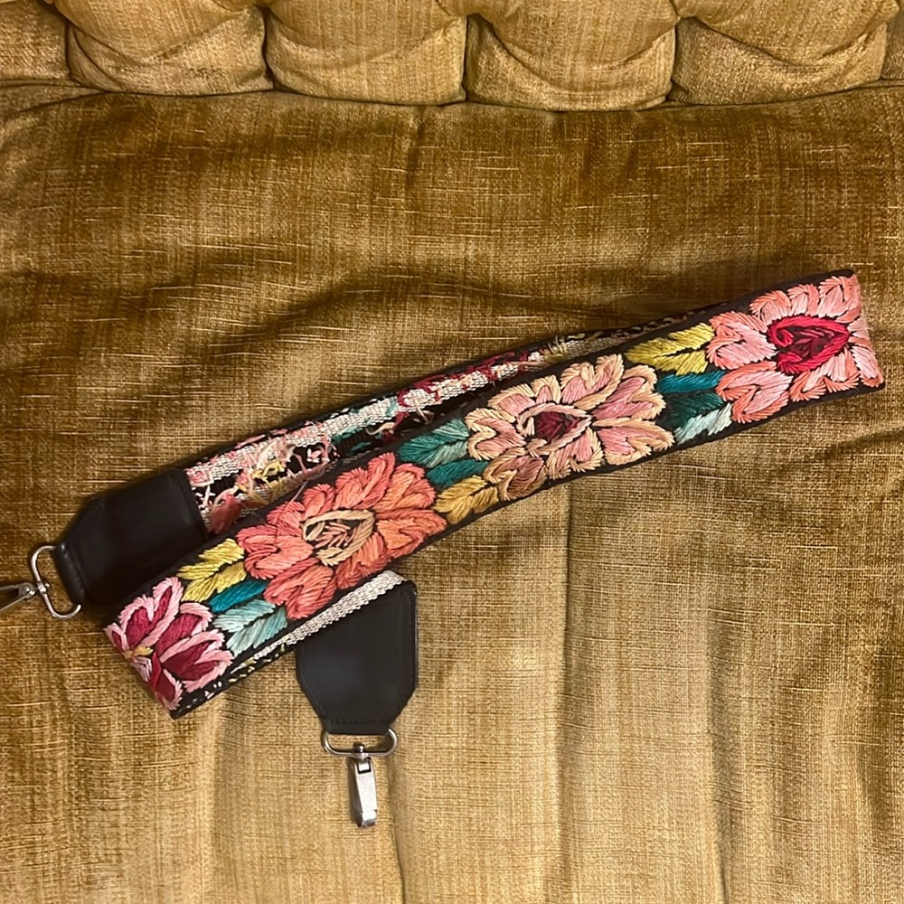 Artisan camera strap